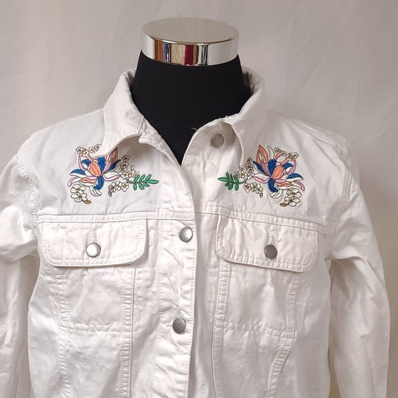 Collections Etc Womens Large Embroidered Floral Boho Art Deco White Denim Jacket - Picture 2 of 15